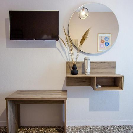 Anassa Apartments Asproválta Luaran gambar
